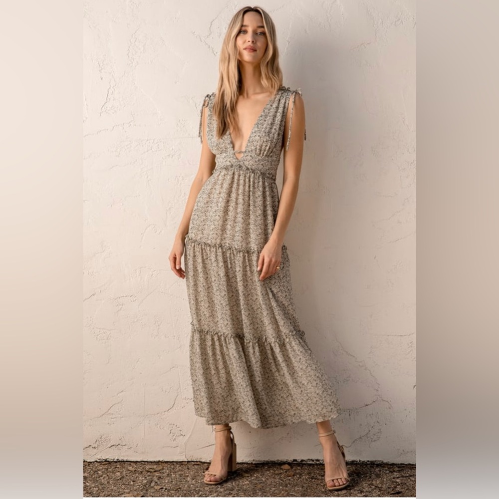 Lulu’s Wandering Wistfully Cream Floral Print Maxi Dress